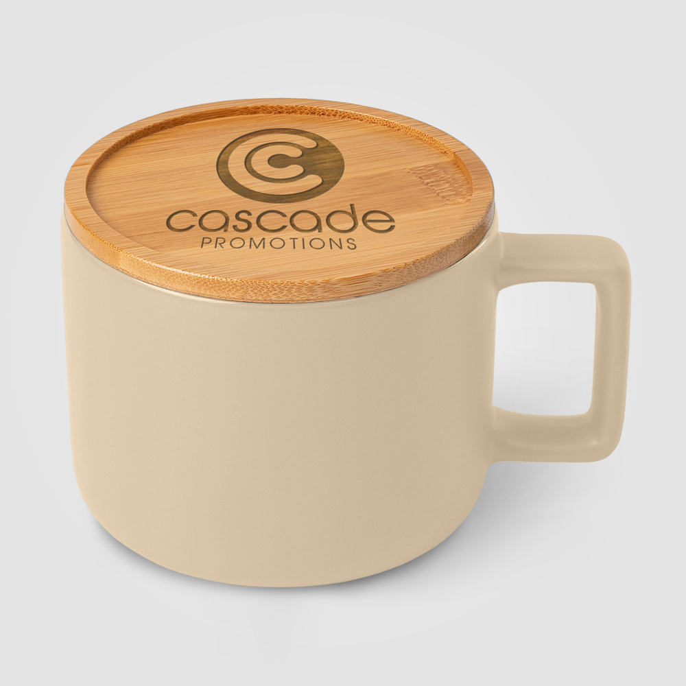 Café Virtuoso - 355 ml Keramiktasse mit Bambus-Deckel - Cremefarben (#CAC1A9)